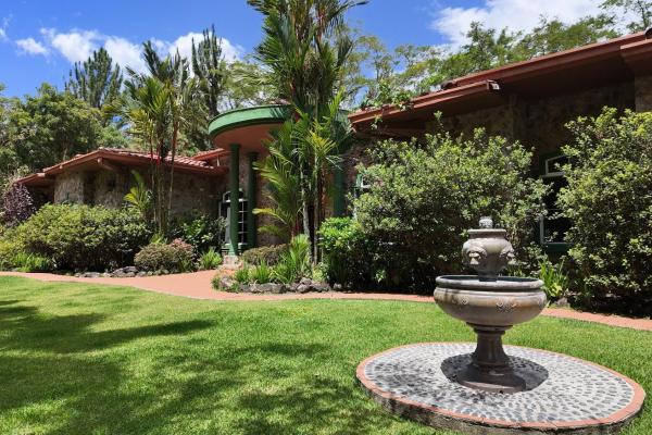 Mountain home for sale | altos del maría panama