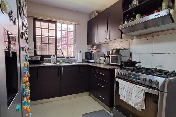 Sale of house in ph sunset hills, costa verde