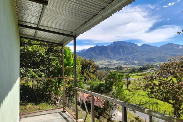 Prime volcán lot for sale