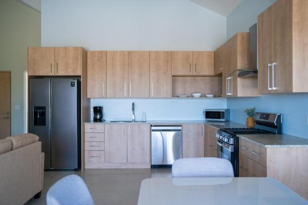 Casa moderna con vista al mar en andromeda estates pedasi