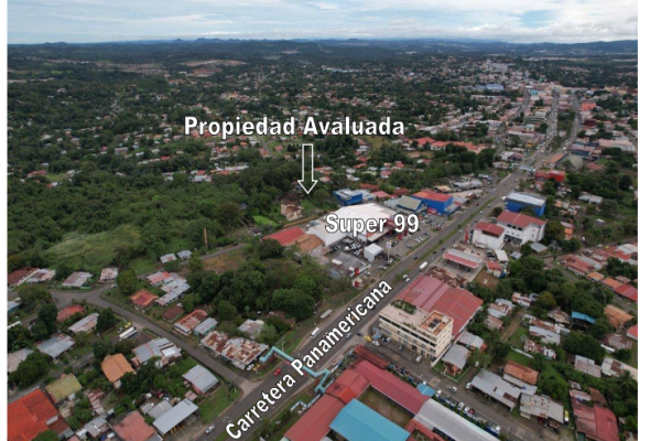 Venta de casa dos niveles con terreno en la chorrera