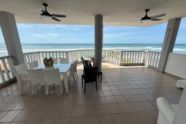 Venta de casa de playa en playa corona, san carlos
