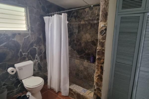 Opportunity: property steps from the beach 3 homes