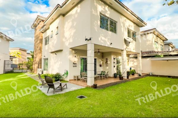 Venta de casa en dorado village en condado del rey