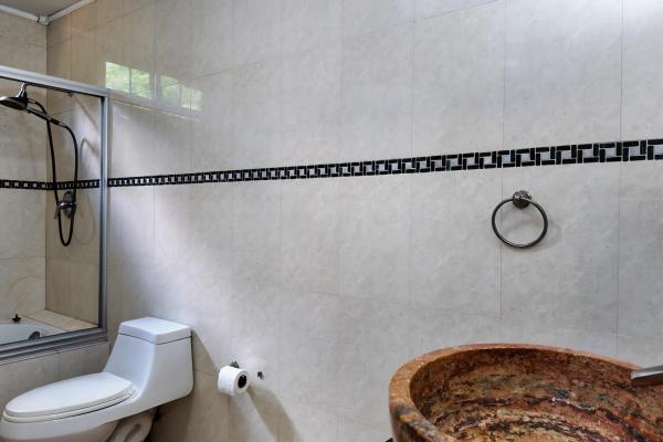 Mountain home for sale | altos del maría panama