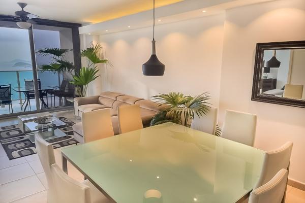 Venta de apartamento en ph waters on the bay, avenida balboa