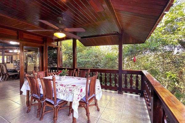 Amazing house 30 minutes from the city