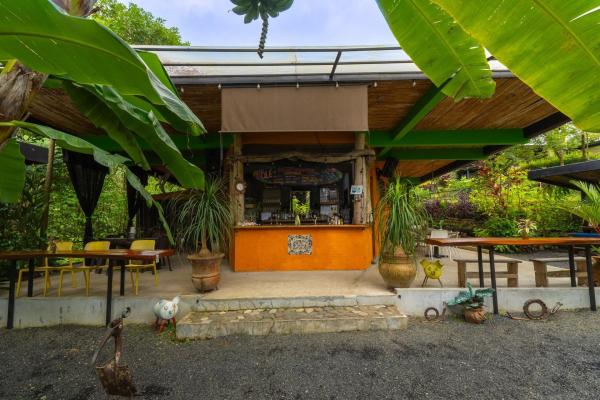 Turnkey restaurant and commercial property