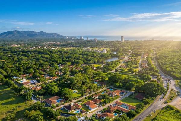 4 bedroom home in coronado escapes, panama west