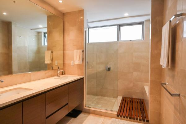 Exclusive condo for sale in santa maria