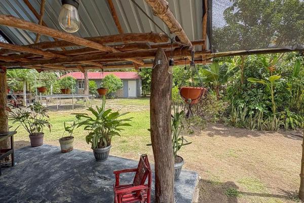 Spacious property with 2,182 m²