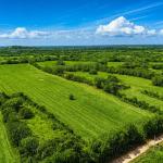 Se vende una extensa finca llana cerca de las tablas