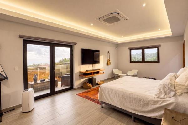 Casa de estilo contemporáneo en boquete country club, panamá.