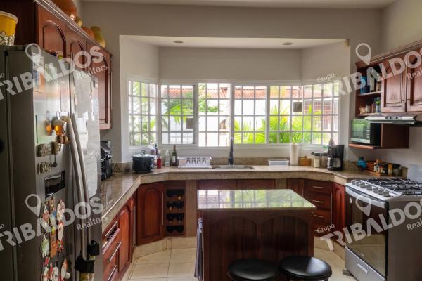 Venta de casa en el dorado