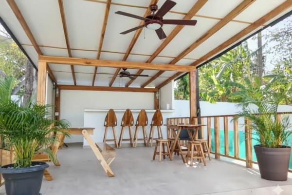House with pool and spacious terrace - san carlos