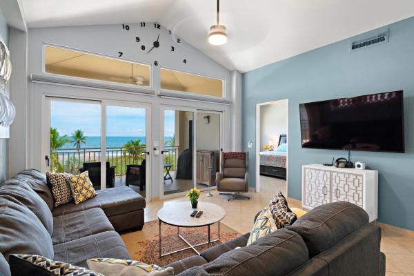 Apartamento de 3 rec. frente al mar en playa la barqueta panamá