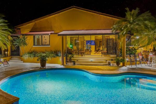 Casa tropical de 3 dormitorios hacienda pacifica