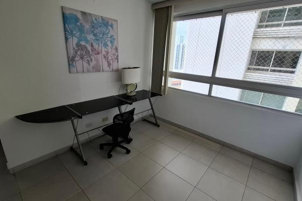 Apartamento amoblado en alquiler