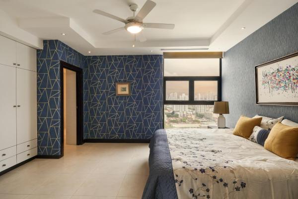 Two-level oceanfront condo in coco del mar