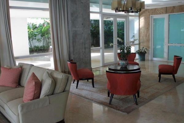 Apartment with view and access to omar park