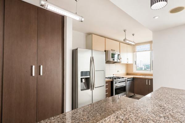 Venta de apartamento en la loma p.h innova tower