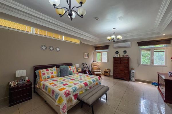 Multifamily building in panama city panama