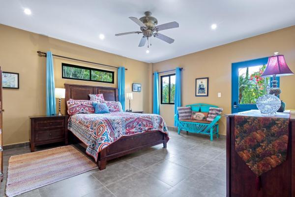Elegant 4-bedroom furnished estate in boquete