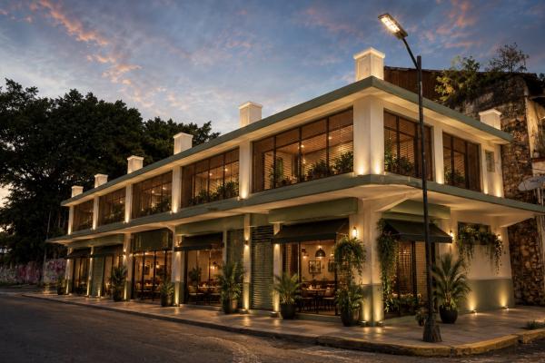 Building for restoration with potential of 2,000m2