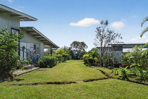 Finca campestre con múltiples edificaciones en palmira