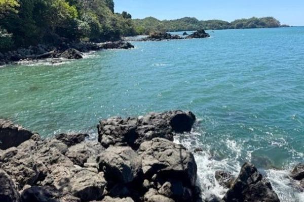 67-hectare oceanfront sanctuary in arena, veraguas