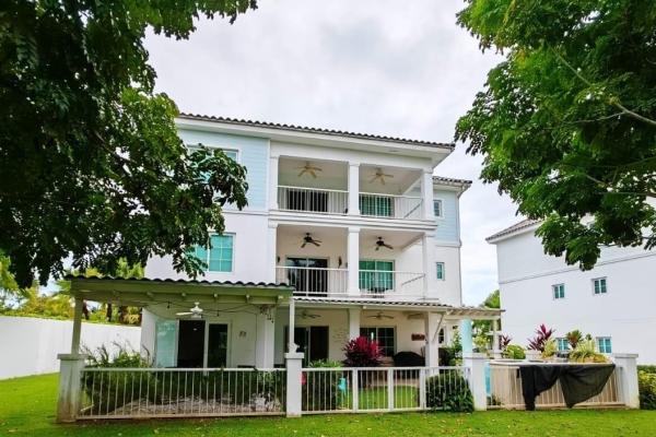 For sale apartment ground floor bijao howard 12