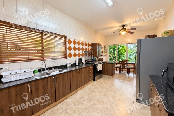 Venta de casa en costa del este