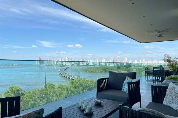 Luxury oceanfront residence | upper east tower