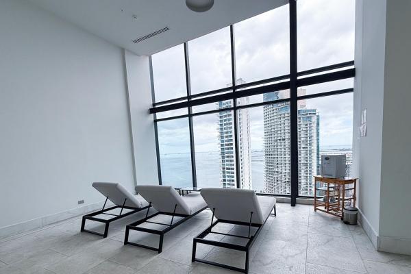 Nuovo de armani: un nuevo estándar de lujo en bella vista