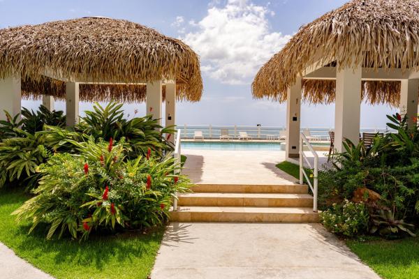 Apartamento de 4 habitaciones frente al mar en farallon