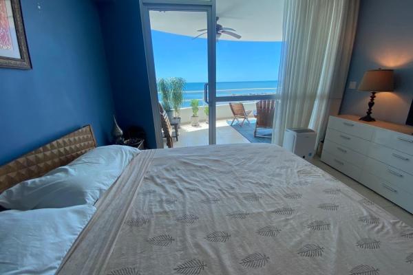 Apartamento frente al mar en coronado bay: dos estudios fusionados