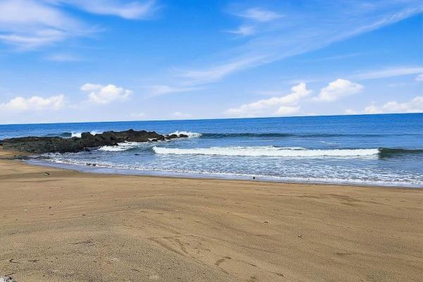 Costa pedasí beachfront lot – 35m premium frontage