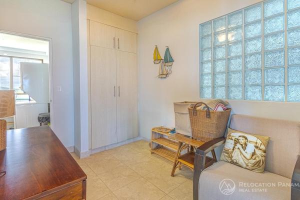 Condominio de lujo frente al mar en boutique biltmore – nueva gorgona