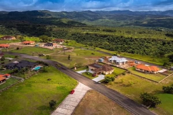 Casa de tres habitaciones en venta en alto boquete