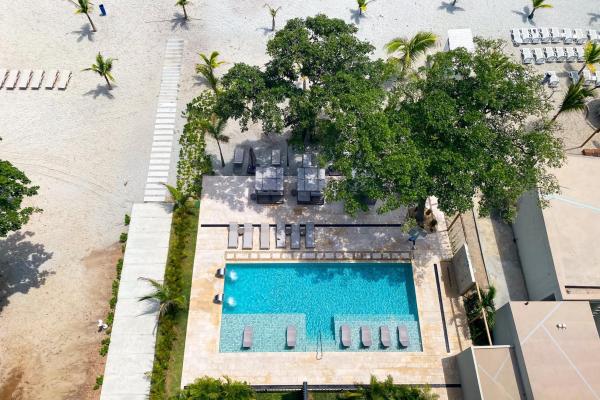 Apartamento frente a la playa en playa caracol, panamá.
