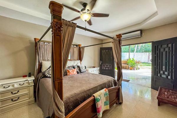 Home with pool on a 2,239 m² lot
