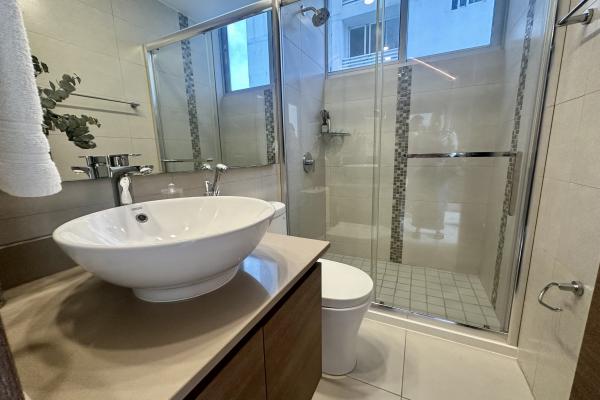 Venta de espectacular apartamento rentando en ph maui costa del este rentando