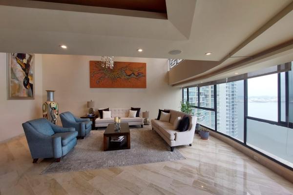 Venta de penthouse de dos pisos en paitilla