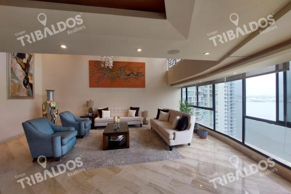 Venta de penthouse de dos pisos en paitilla