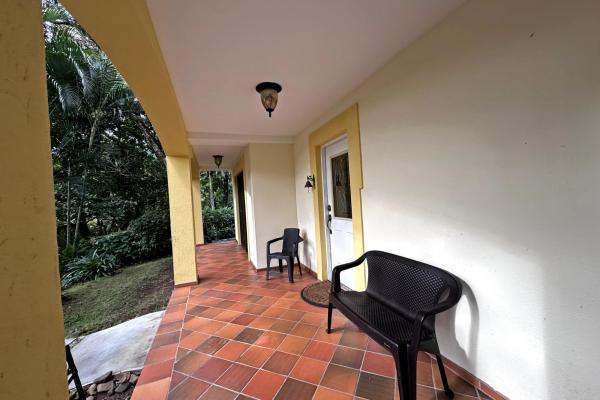 Oportunidad! se vende hermosa casa con piscina en altos del maría
