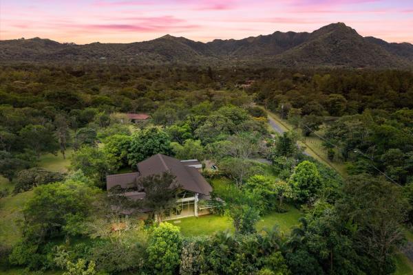 Casa gratitud en el valle de antón, panamá