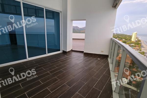 Sale of apartment in ocean waves nueva gorgona
