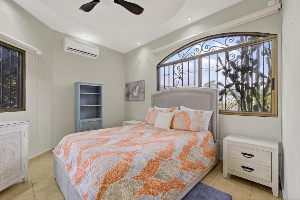 Fully furnished riverfront home downtown boquete