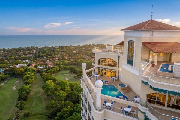1br nice view condo for sale in coronado panama