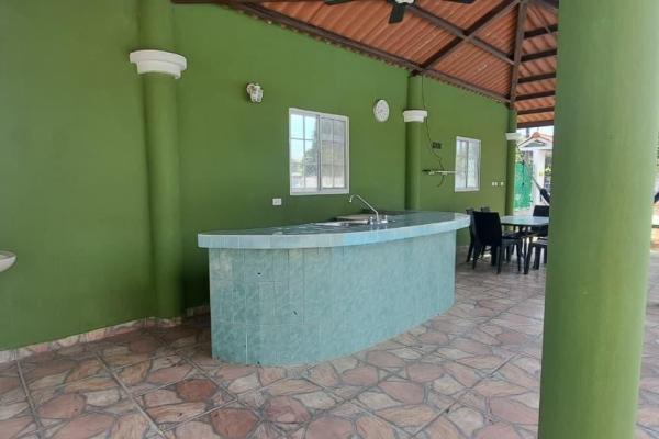 House with pool large lot nueva gorgona panama